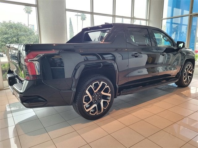 2024 Chevrolet Silverado EV RST