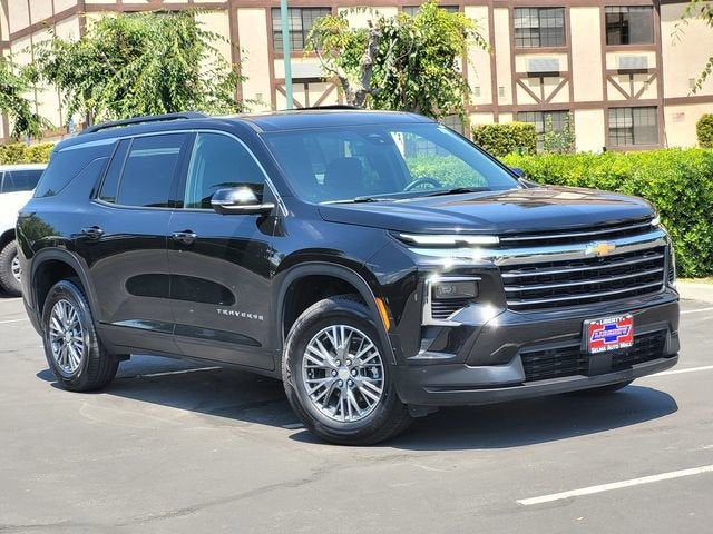 2024 Chevrolet Traverse LT