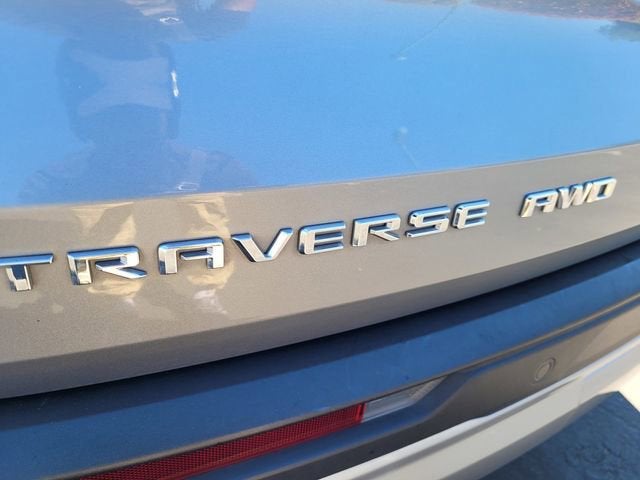 2024 Chevrolet Traverse LT