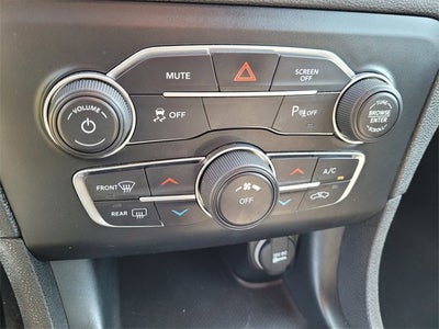 2022 Dodge Charger SXT RWD