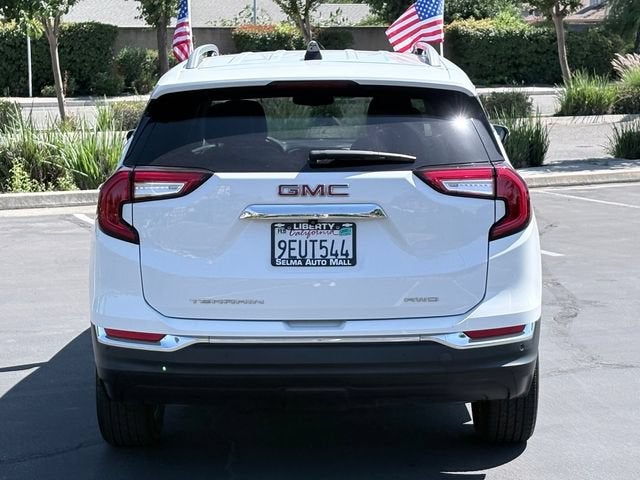 2023 GMC Terrain SLT