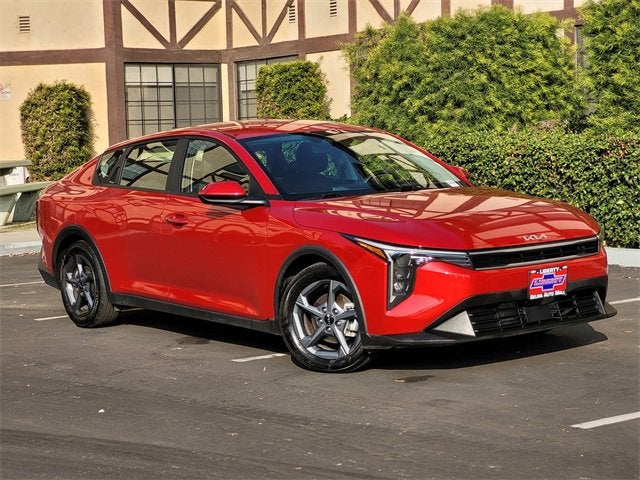 2025 Kia K4 LXS