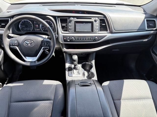 2018 Toyota Highlander LE