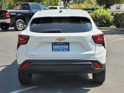 2025 Chevrolet Trax LS