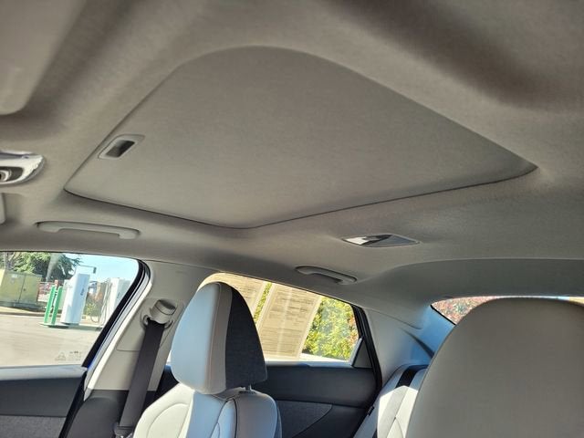 2024 Hyundai Elantra Hybrid Limited