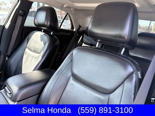 2022 Chrysler 300 Touring L