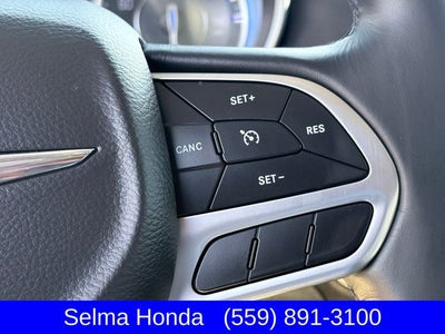 2022 Chrysler 300 Touring L