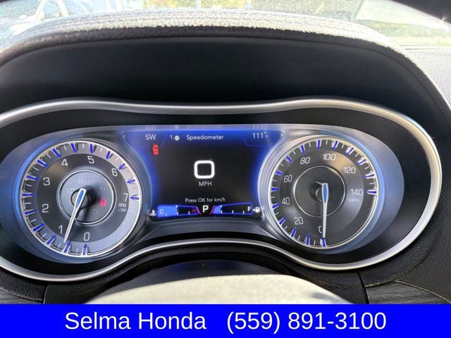 2022 Chrysler 300 Touring L
