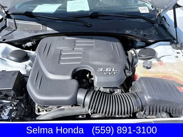 2022 Chrysler 300 Touring L