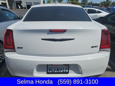 2022 Chrysler 300 Touring L