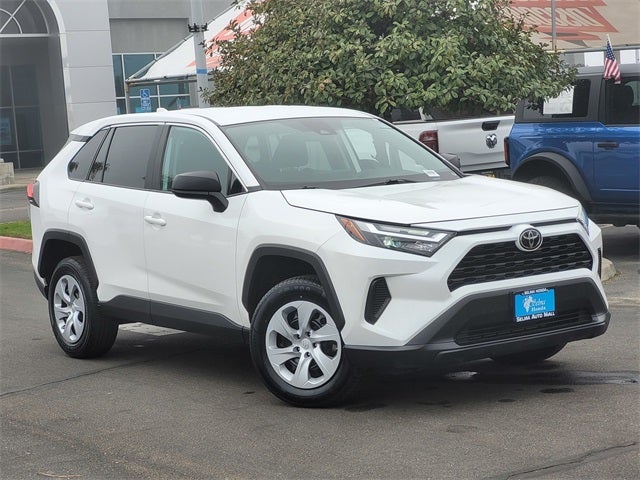 Used 2024 Toyota RAV4 LE with VIN 2T3F1RFV4RW469485 for sale in Kansas City