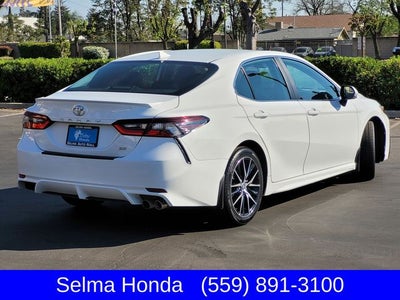 2024 Toyota Camry SE