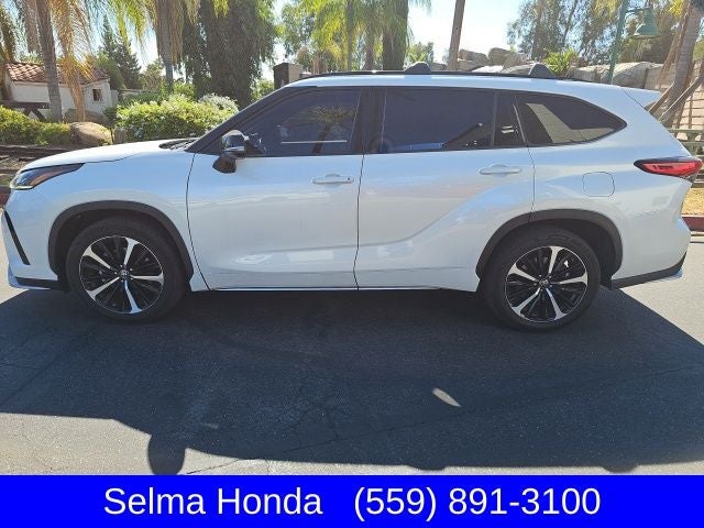 2022 Toyota Highlander XSE 4x4 V6's photo