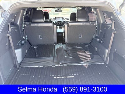 2022 Toyota Highlander XSE