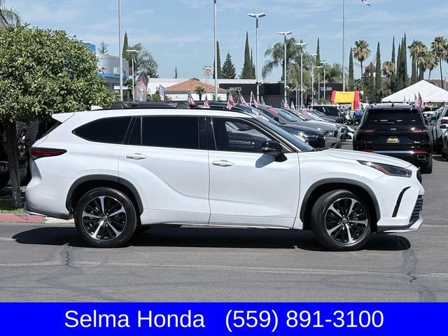 2022 Toyota Highlander XSE