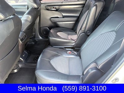 2022 Toyota Highlander XSE