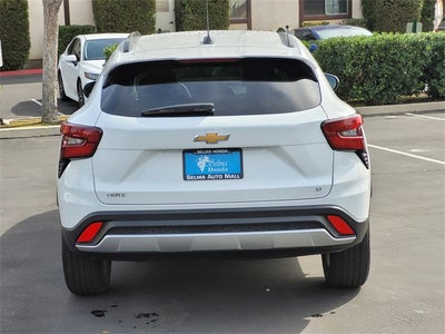 2025 Chevrolet Trax LT