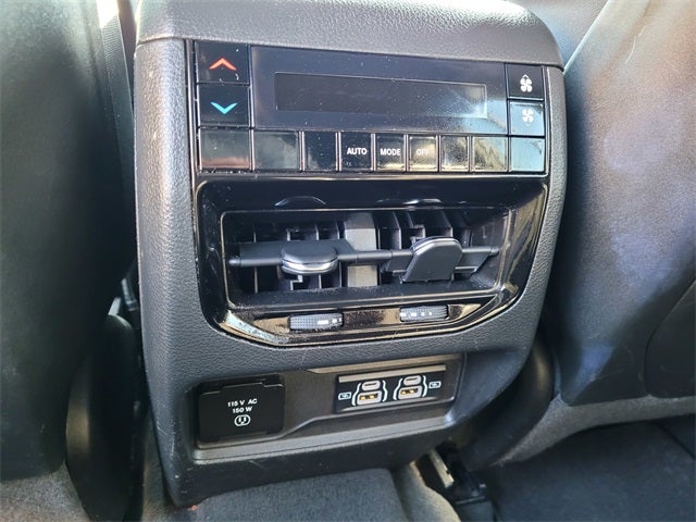 2024 Jeep Grand Cherokee L Altitude 4x4