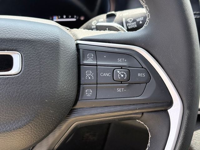 2024 Jeep Grand Cherokee L Laredo 4x4