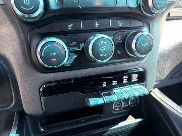 2022 RAM 1500 Big Horn Quad Cab 4x2 6'4' Box