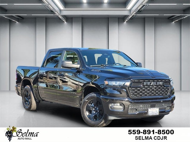 2025 RAM 1500 Tradesman Crew Cab 4x4 5'7' Box