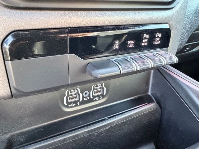 2020 RAM 1500 Rebel Quad Cab 4x4 6'4' Box
