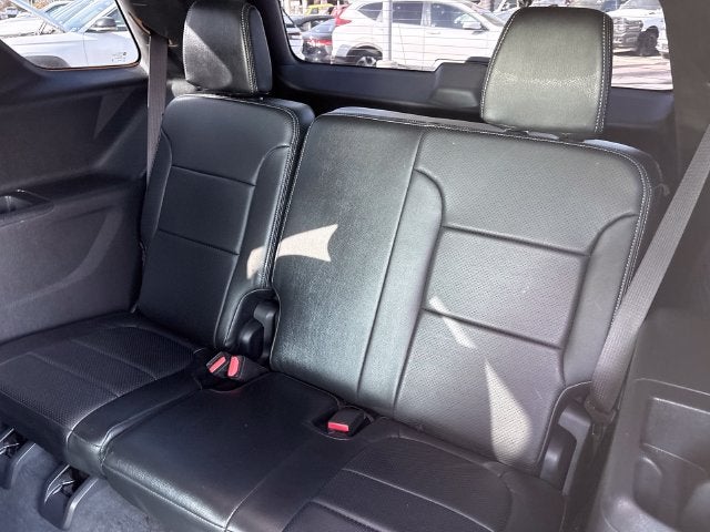 2023 Chevrolet Traverse FWD LT Cloth