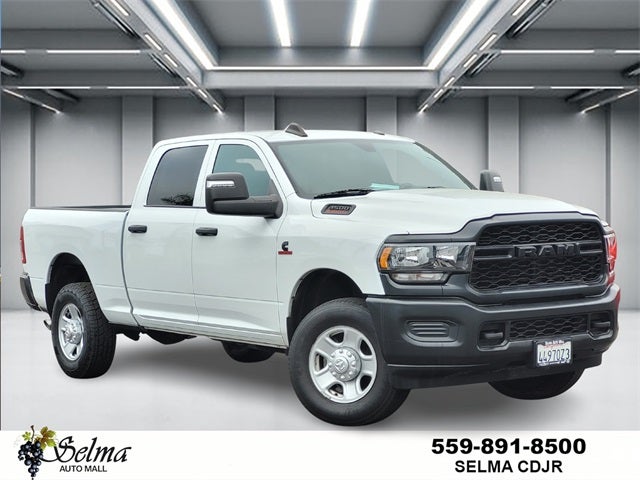 2024 RAM 3500 Tradesman Crew Cab 4x4 6'4' Box