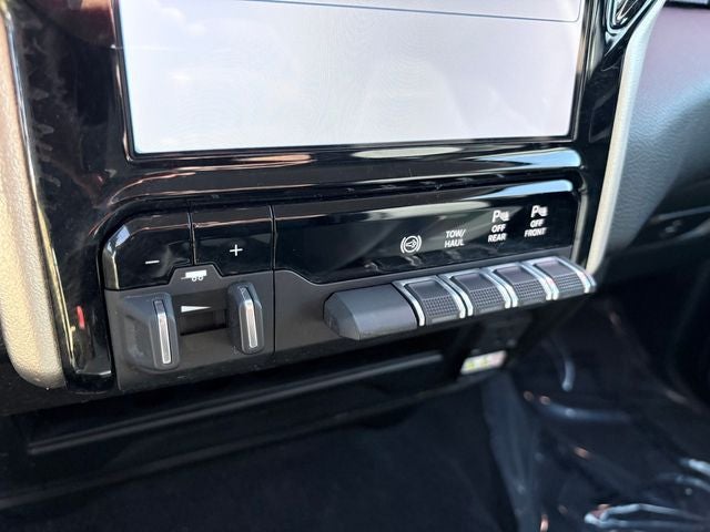 2024 RAM 2500 Laramie Crew Cab 4x4 6'4' Box