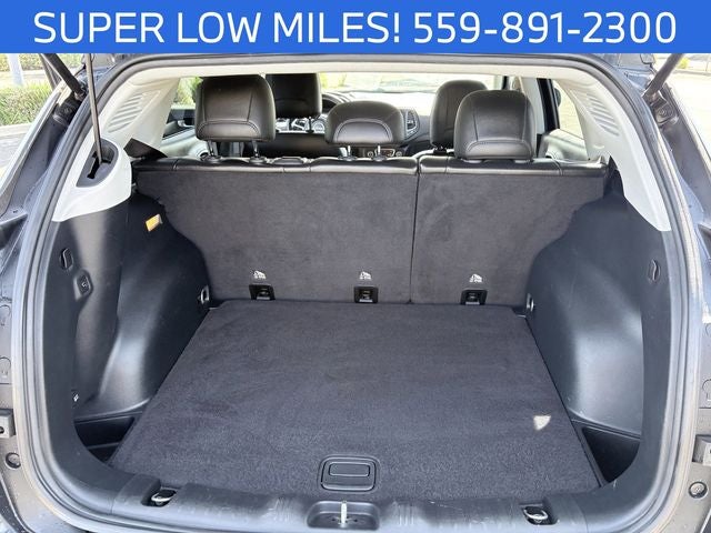 2020 Jeep Compass Latitude w/Sun/Safety Pkg