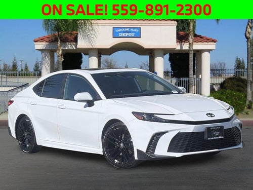2025 Toyota Camry SE