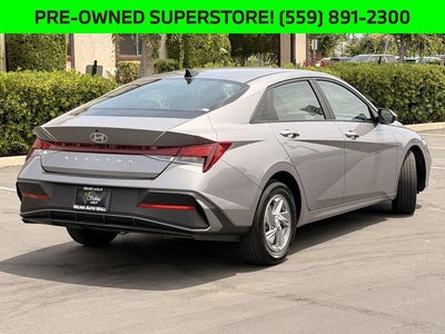 2025 Hyundai Elantra SE