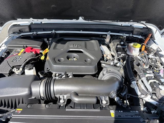 2025 Jeep Wrangler Sahara 4xe