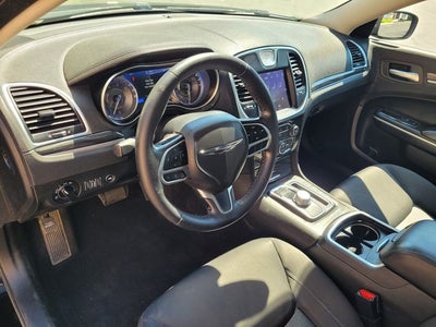 2020 Chrysler 300 Touring