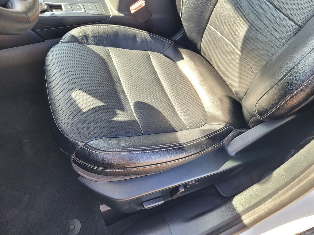 2020 Ford Escape Titanium Hybrid