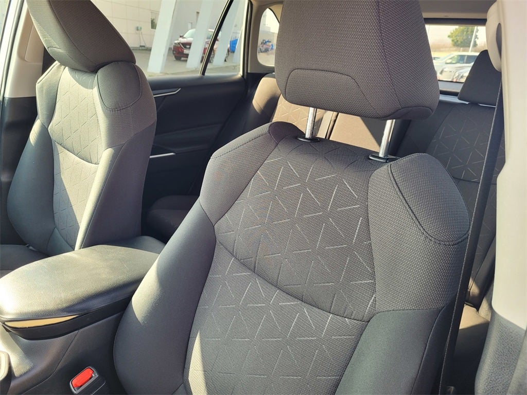 2019 Toyota RAV4 Hybrid XLE