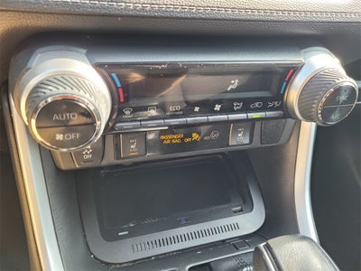 2019 Toyota RAV4 Hybrid XLE