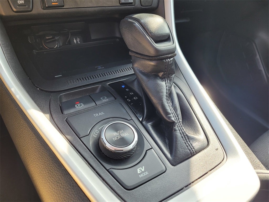 2019 Toyota RAV4 Hybrid XLE