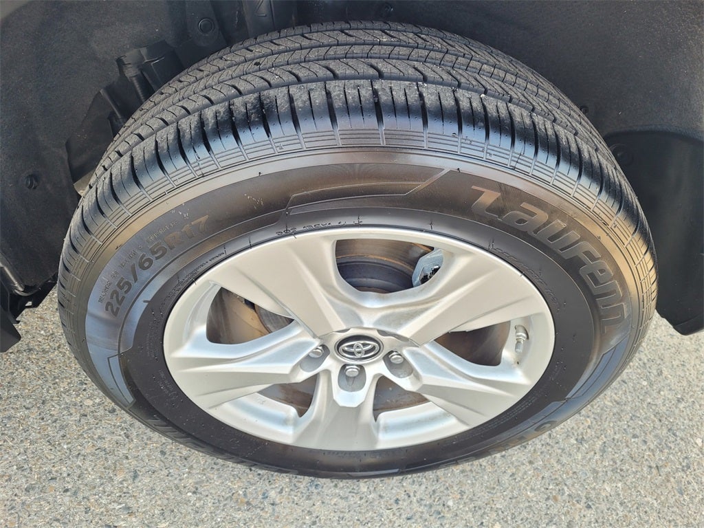 2019 Toyota RAV4 Hybrid XLE