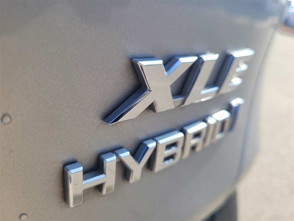 2019 Toyota RAV4 Hybrid XLE