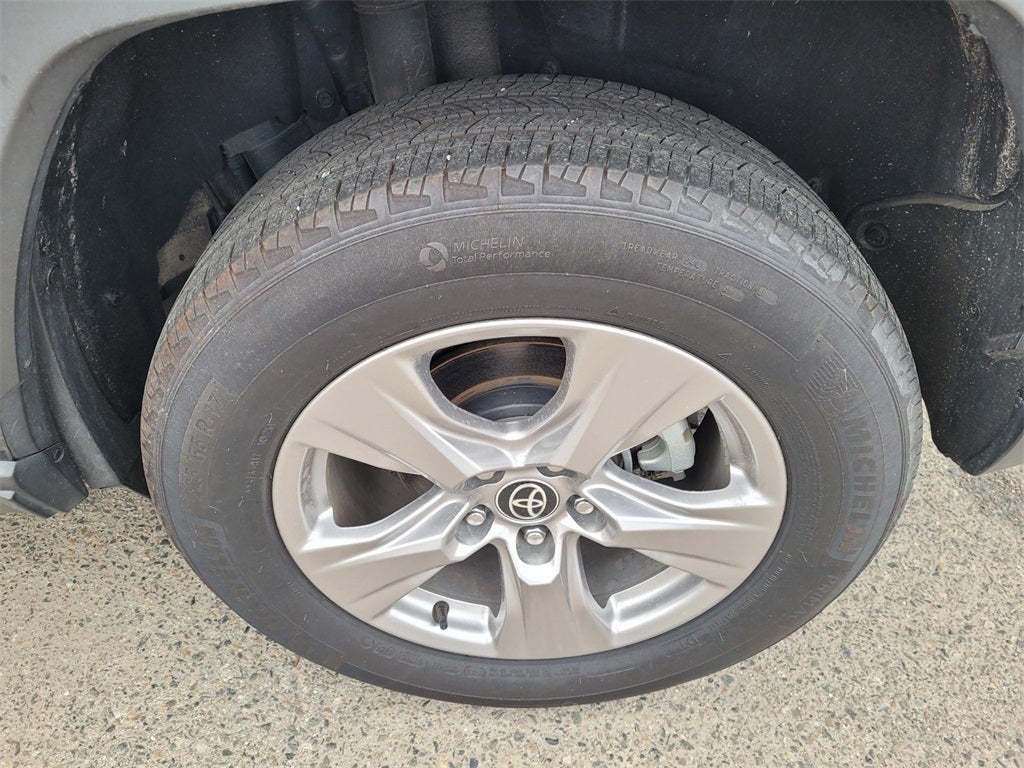 2024 Toyota RAV4 XLE