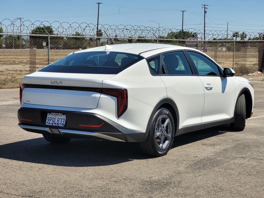 2025 Kia K4 LXS