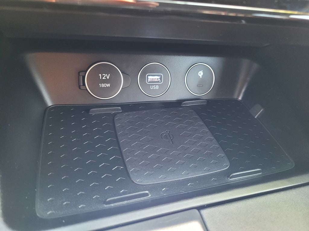 2024 Genesis G70 2.5T