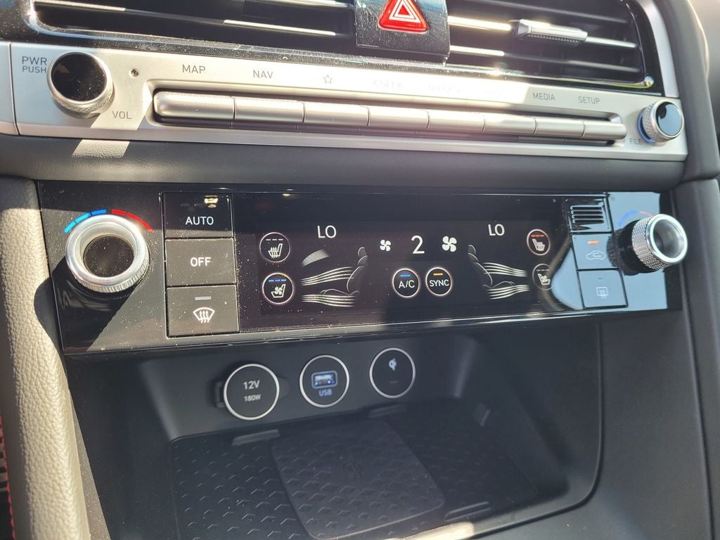 2025 Genesis G70 2.5T