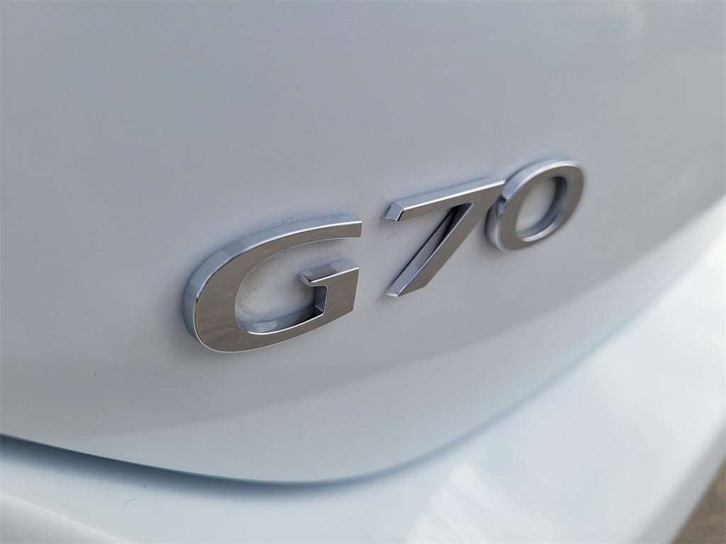 2023 Genesis G70 2.0T