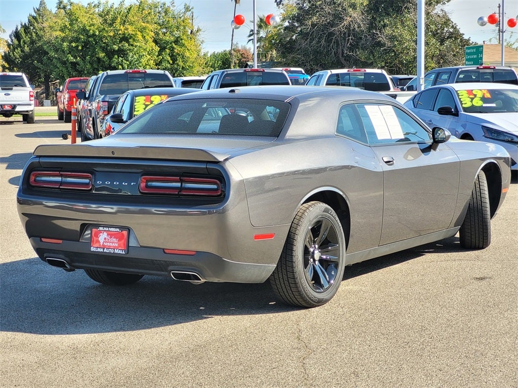 2022 Dodge Challenger SXT