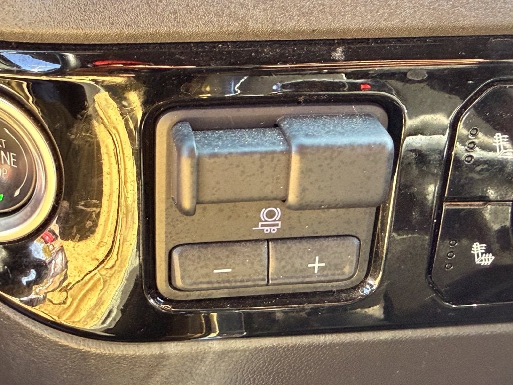 2024 Chevrolet Silverado 1500 LT LT1