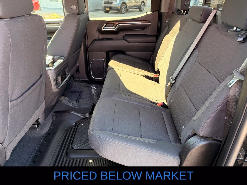 2024 Chevrolet Silverado 1500 LT LT1