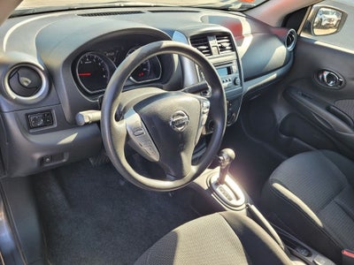 2016 Nissan Versa 1.6 SV