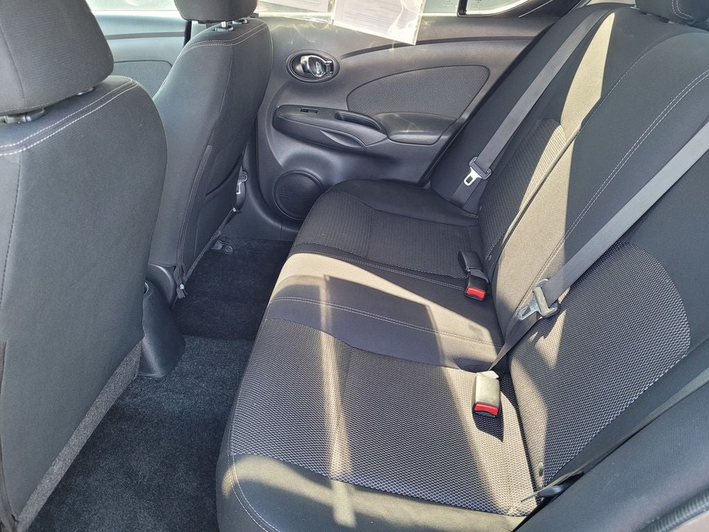 2016 Nissan Versa 1.6 SV